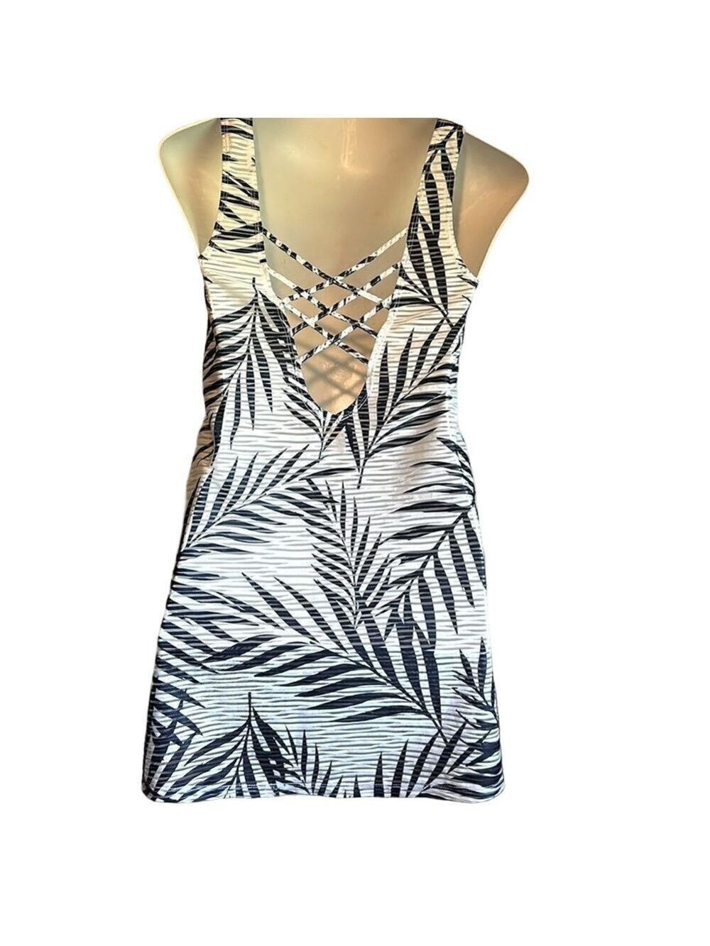 Portocruz  Leaf Print Swim Cover-Up - Small